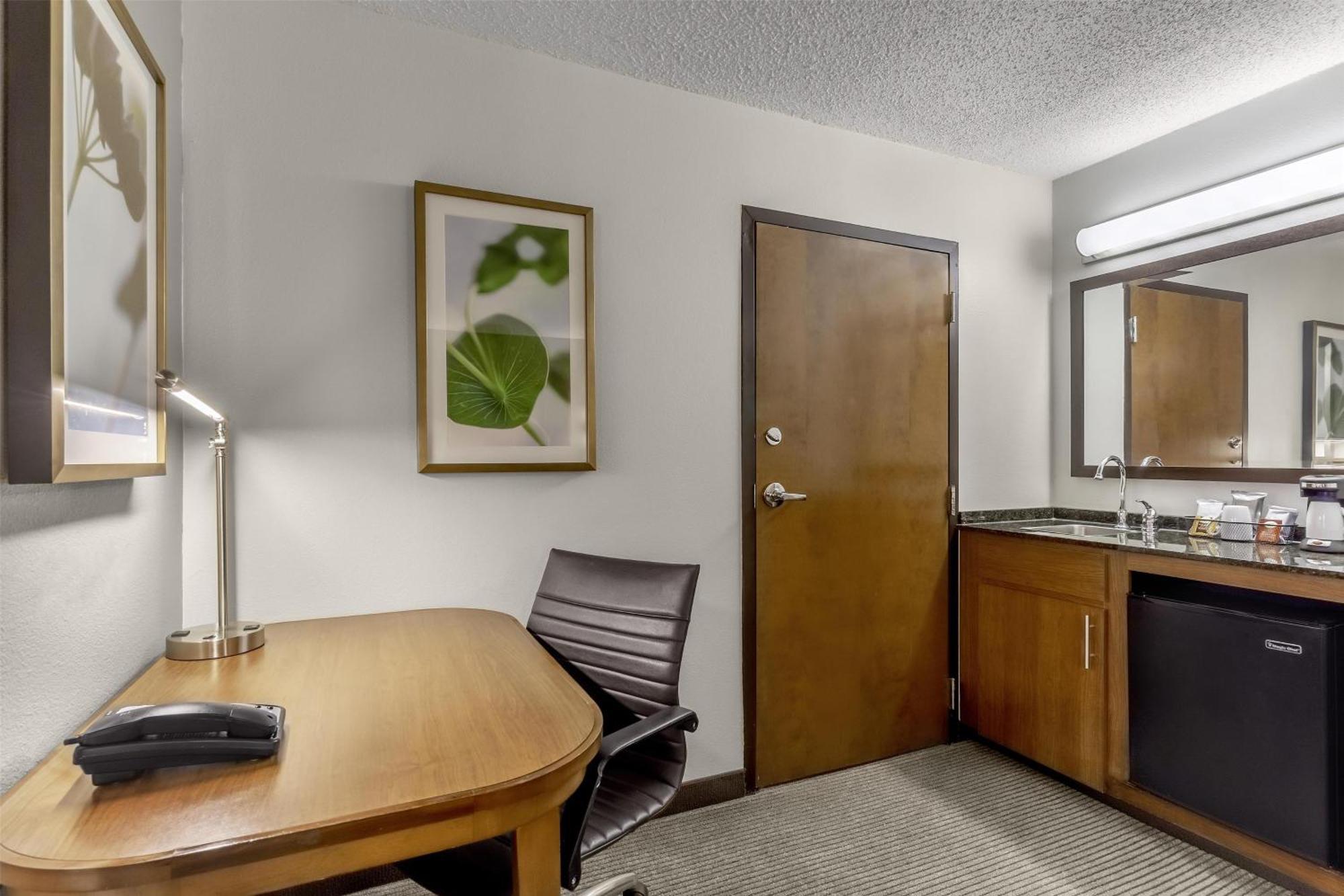 Hyatt Place Charlotte Airport Billy Graham Parkway Екстер'єр фото