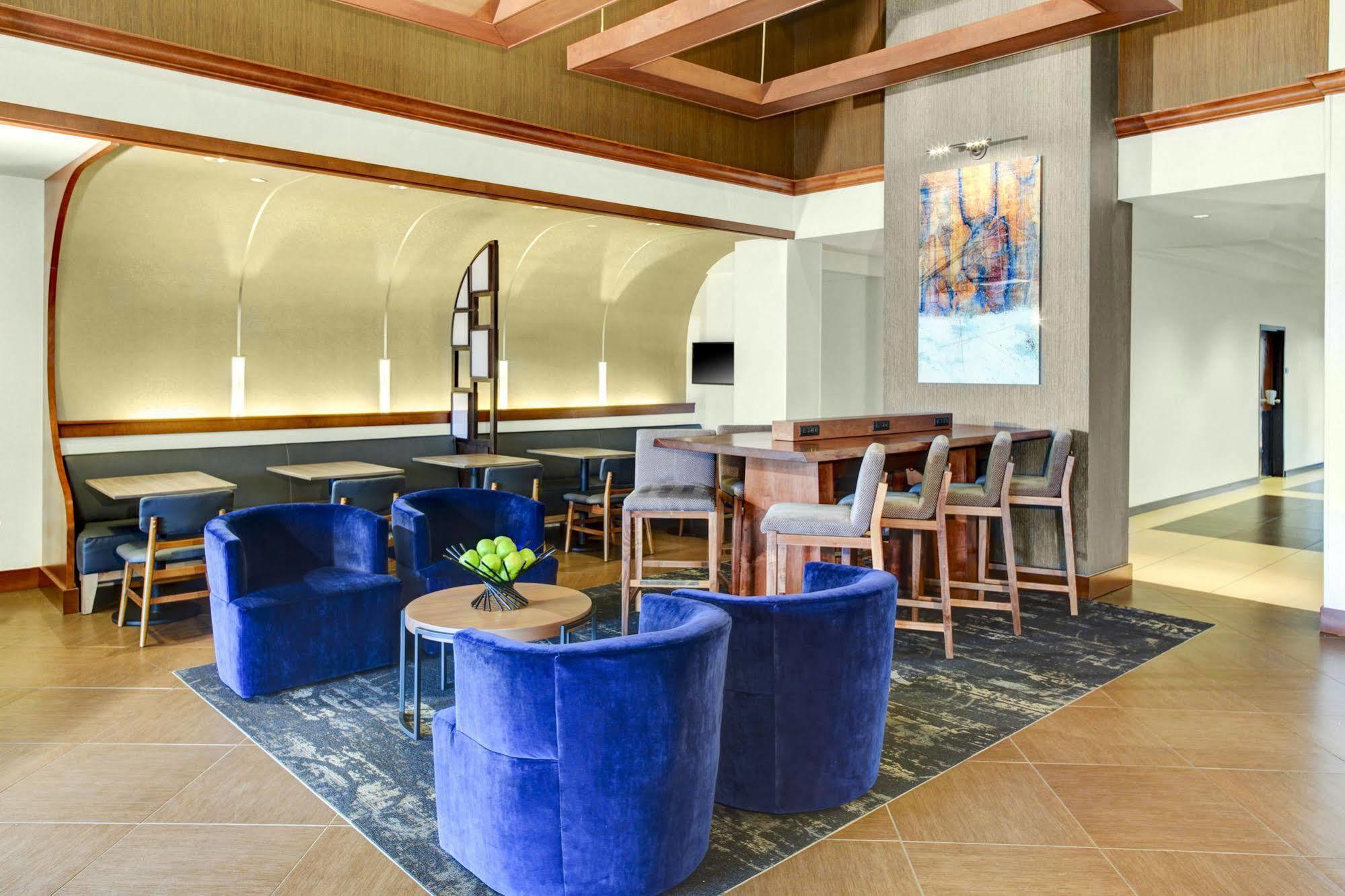 Hyatt Place Charlotte Airport Billy Graham Parkway Екстер'єр фото